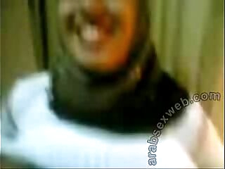 shy egyptian in hijab shows pussy by meroo